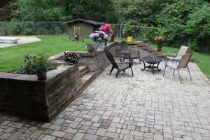 landscaped_backyard (7).jpg